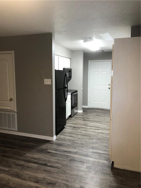 Building Photo - 504 3rd Ave