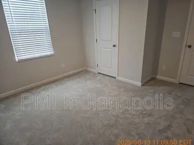 Building Photo - 1854 Cascades Dr
