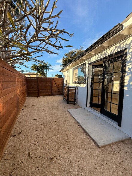 Building Photo - 4290 Dean Dr