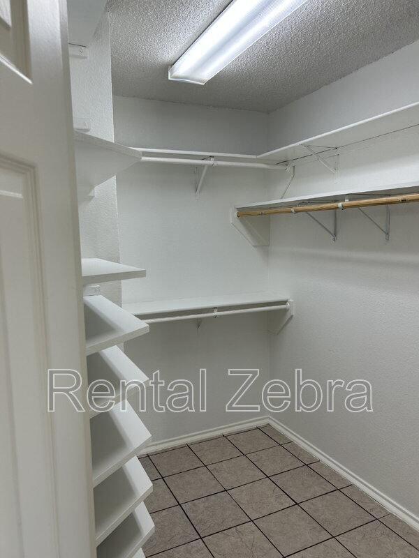 Building Photo - 7405 Emerywood Ln