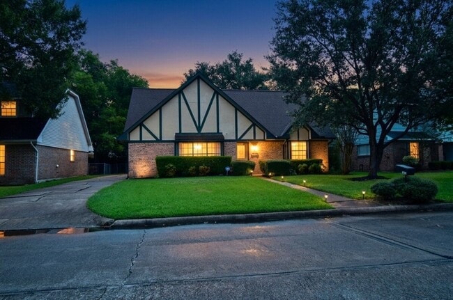 Building Photo - 1806 Cedarwood Ct