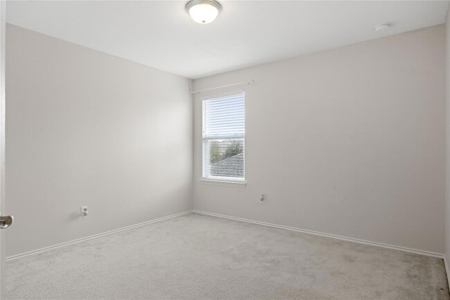 Building Photo - 11229 Kirkland Hill Path