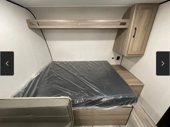 Building Photo - 532 Camino de Amor