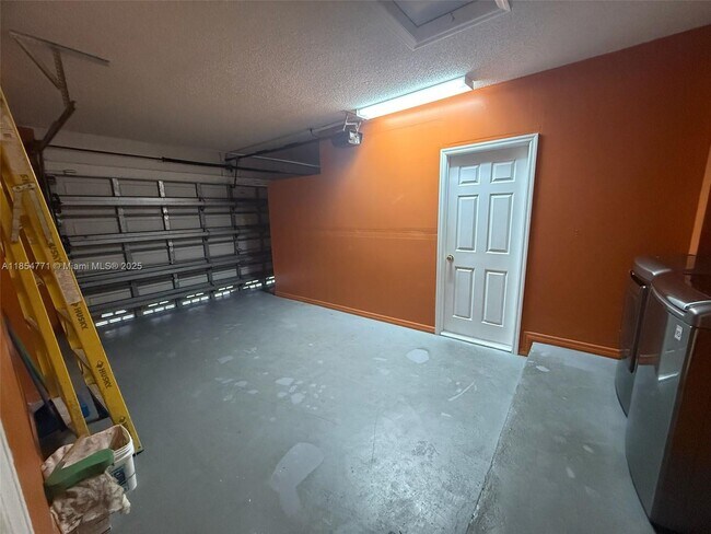 Building Photo - 15801 SW 85th St