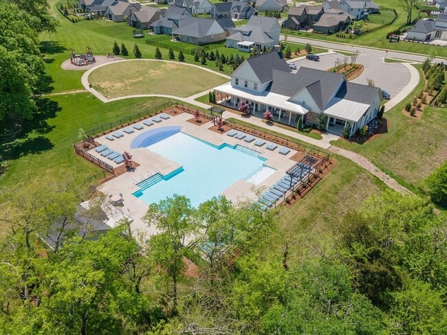 Building Photo - Spotless rental home in the highly sought-after McDaniels neighborhood in College Grove