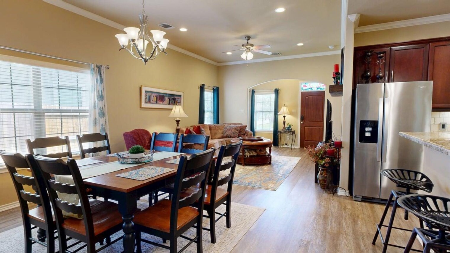 Building Photo - 3819 Black Hawk Ln