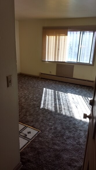 Building Photo - 3401 W Wells St