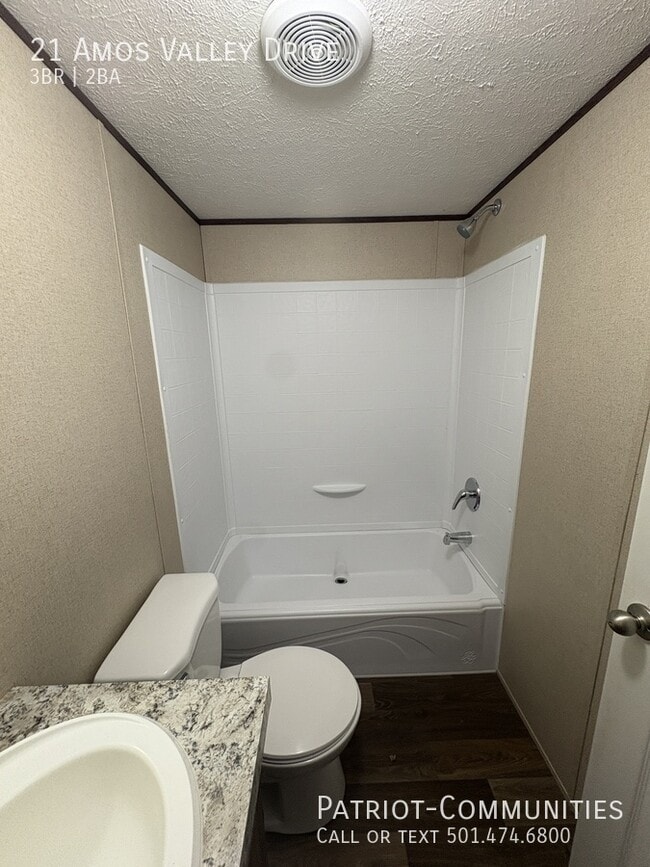 Building Photo - 21 Amos Valley Dr