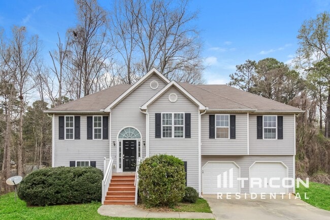 Primary Photo - 4650 Camelot Dr