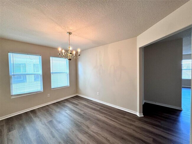 Building Photo - 5042 Ivy Fair Way