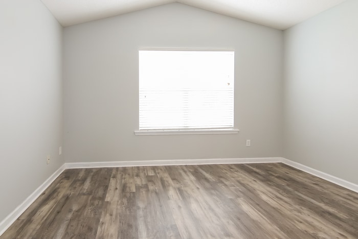 Building Photo - 652 New Stock Dr