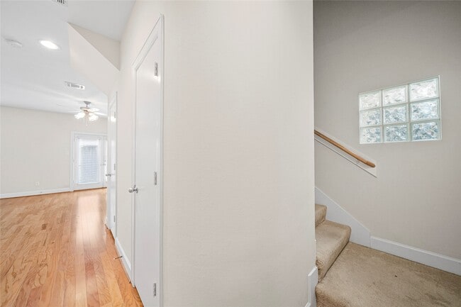 Building Photo - 3726 Main Poplar Dr