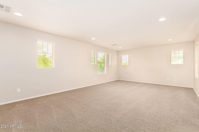 Building Photo - 21051 W Wycliff Dr