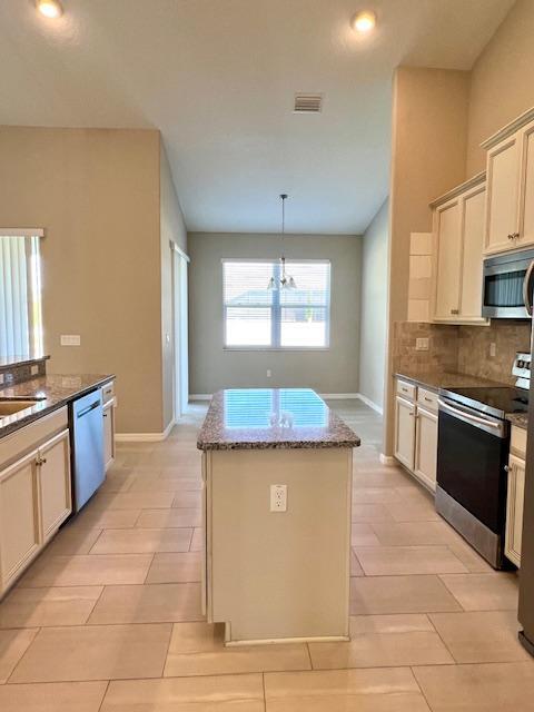 Building Photo - 1 Waldorf Pl