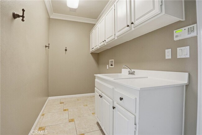 Building Photo - 16935 Eagle Peak Rd