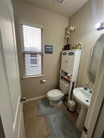 Building Photo - 2117 Willard Dr