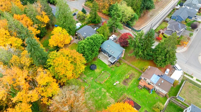 Building Photo - Newly Renovated Bothell Home Sitting on 1 Acre of Land!