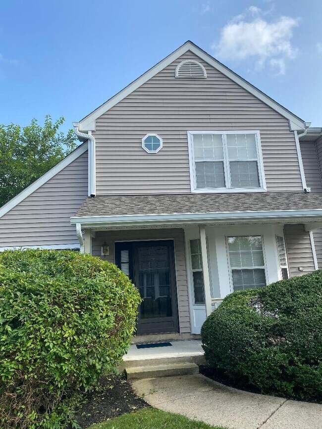 Primary Photo - 10 Hopkinson Ct