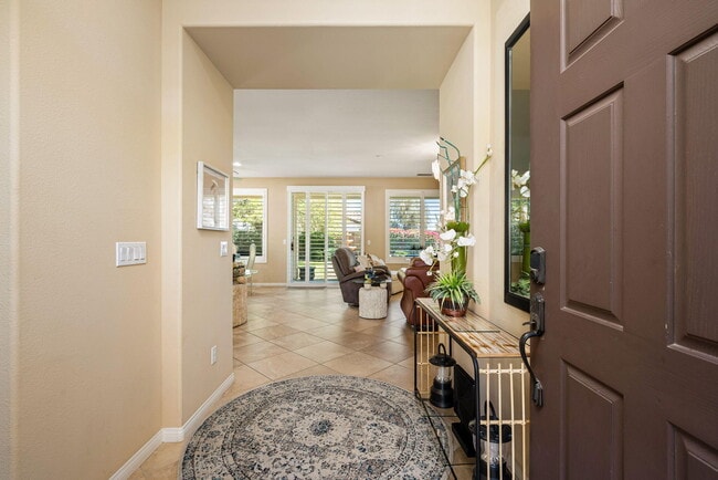 Building Photo - 60268 Sweetshade Ln