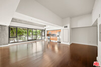 Building Photo - 460 S Spring St