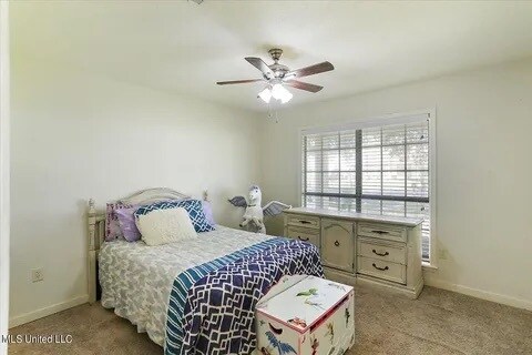 Building Photo - 631 Live Oak Dr