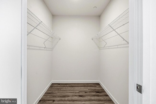 Building Photo - 915 N Broad St