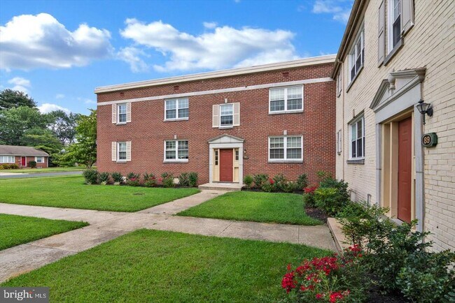 Building Photo - 100 Park Blvd