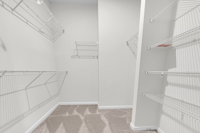 Building Photo - 780 Weller Dr