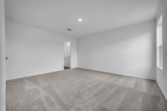 Building Photo - 26710 Willow Ln