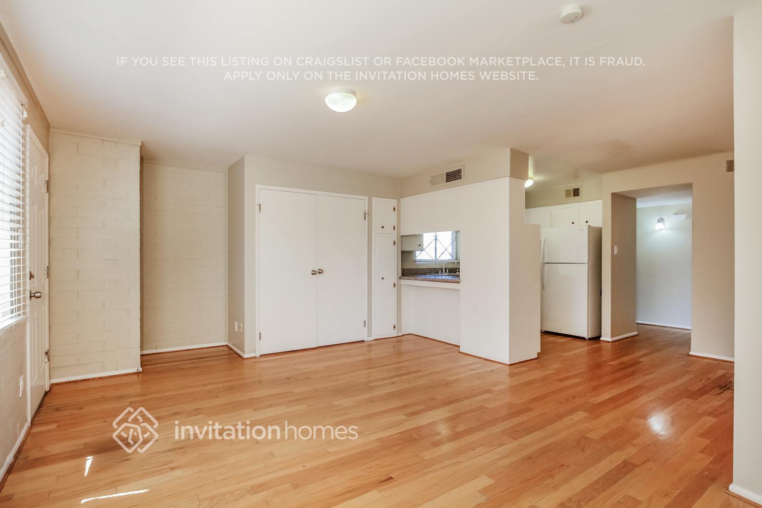 Building Photo - 5023 N 39th Dr