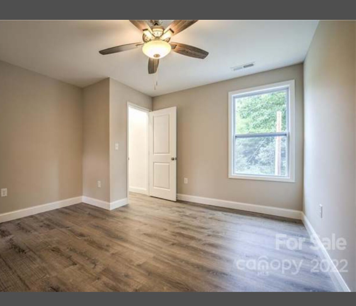 Building Photo - 107 Owens Creek Rd