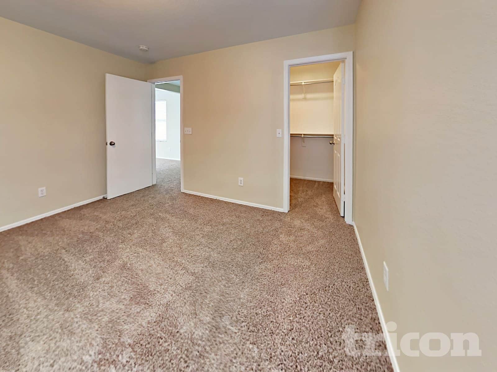 Building Photo - 8505 N 64th Ln