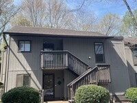 Building Photo - Upper unit condo in Winston-Salem