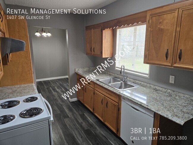 Building Photo - 1407 SW Glencoe St