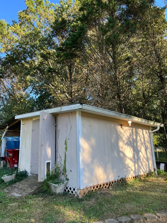 Building Photo - 5109 Kelly Dr