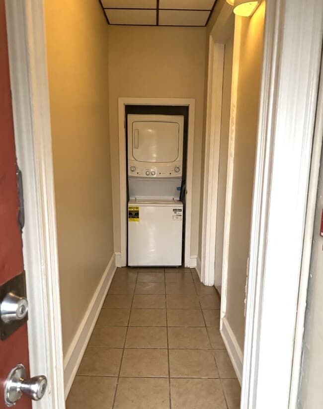 Building Photo - 4007 Powelton Ave