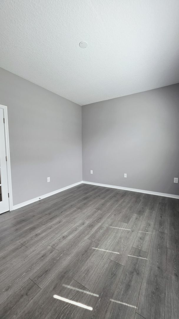 Building Photo - Executive 4BR / 3.5BA Home | Loft • Office...