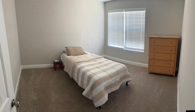 Building Photo - 207 Barra Dr