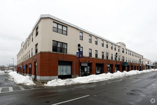 Primary Photo - Medford Square Riverside