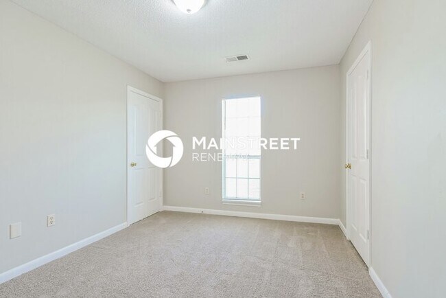 Building Photo - 4 Bedroom Pet-Friendly Home in Horn Lake, MS with Main Street Renewal