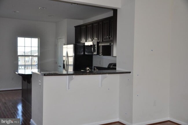 Building Photo - 905 Susan Cir