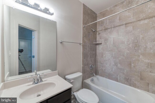 Building Photo - 22559 Clarksburg Rd