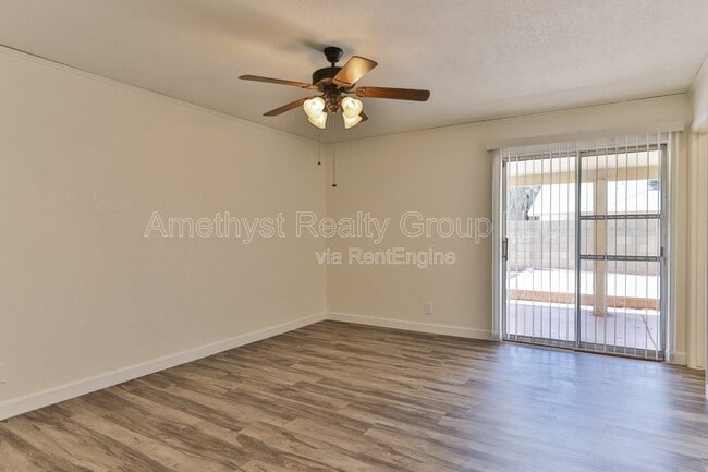 Building Photo - 4419 W Shaw Butte Dr