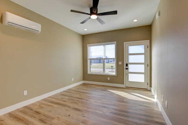 Building Photo - 102 Rosenwald St