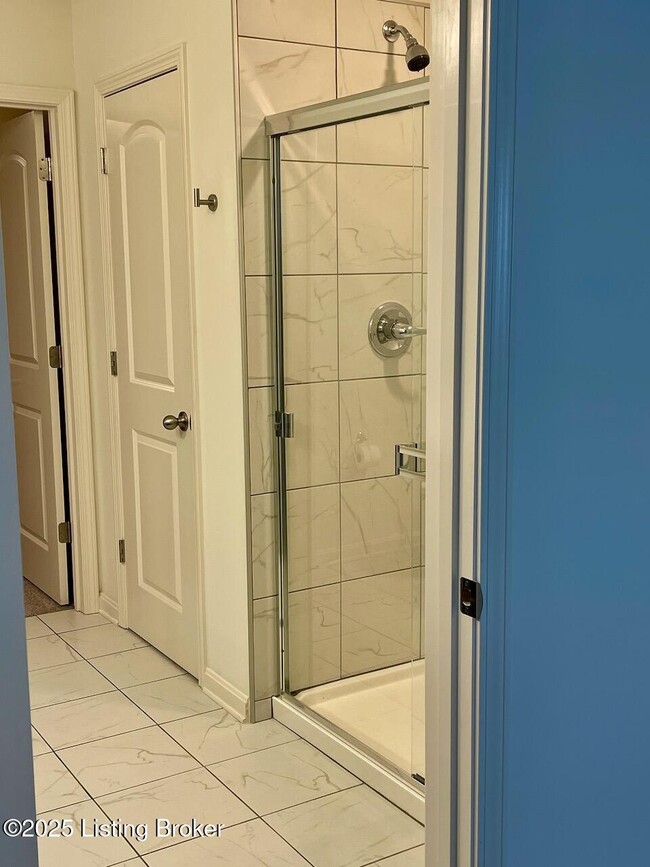 Building Photo - 12013 Cascade Falls Trl