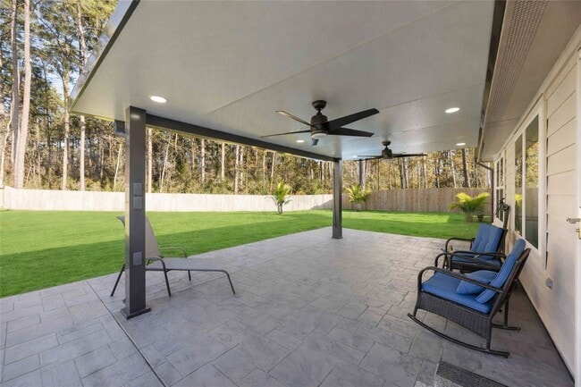 Building Photo - 24034 Sunview Vly Dr