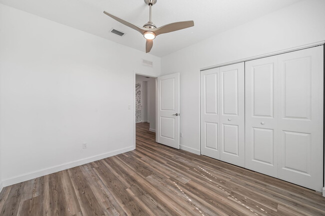 Building Photo - 3270 Dunning Dr