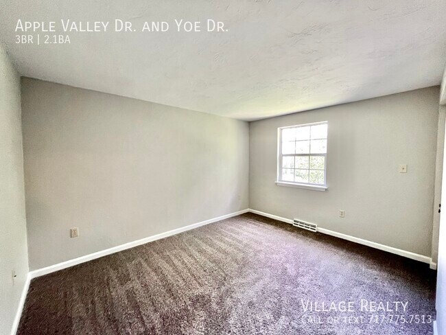 Building Photo - 914 Apple Valley Dr