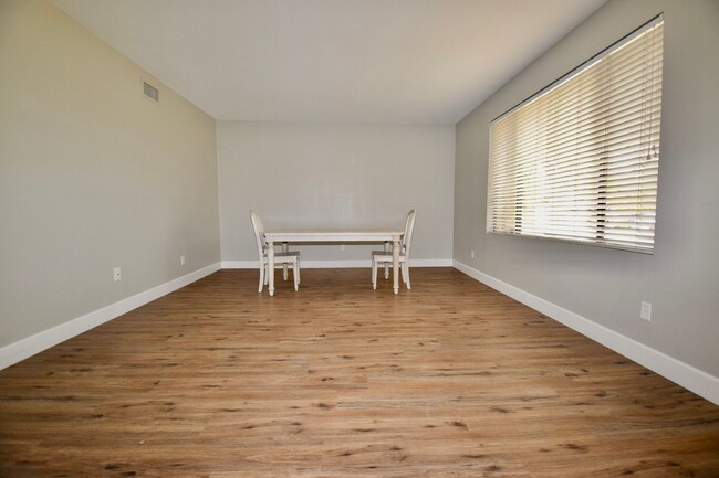 Building Photo - Remodeled 4 bedroom Tempe home near ASU