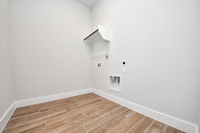 Building Photo - 26907 Southwick Vly Ln